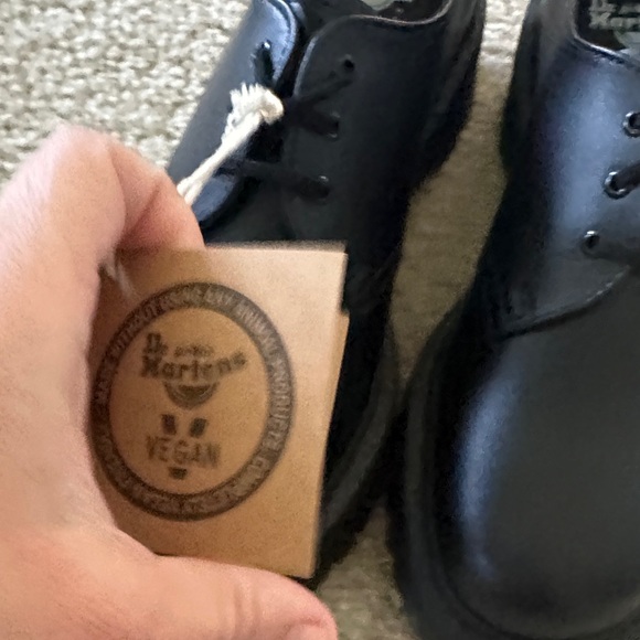 NWT men’s vegan Dr. Martens V1461 Quad Mono size 8